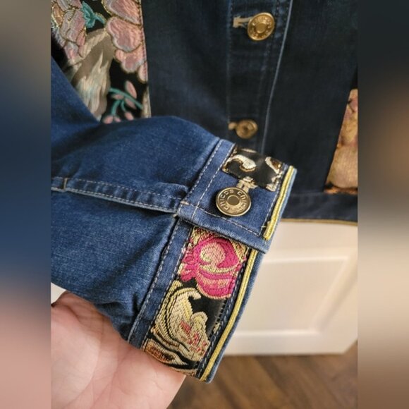 NWT Chico's Denim Heritage Jacket Heirloom Indigo Size Medium - Picture 7 of 16